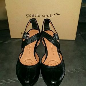 Black wedges  from Gentle souls